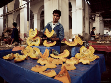 Pumpkin Stall, Market on Rue d'Allemagne, Tunis, Tunisia, North Africa, Africa